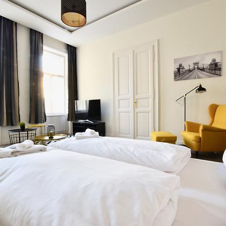 Standard Apartment By Hi5 - Dessewffy 39 Budapeşte Dış mekan fotoğraf