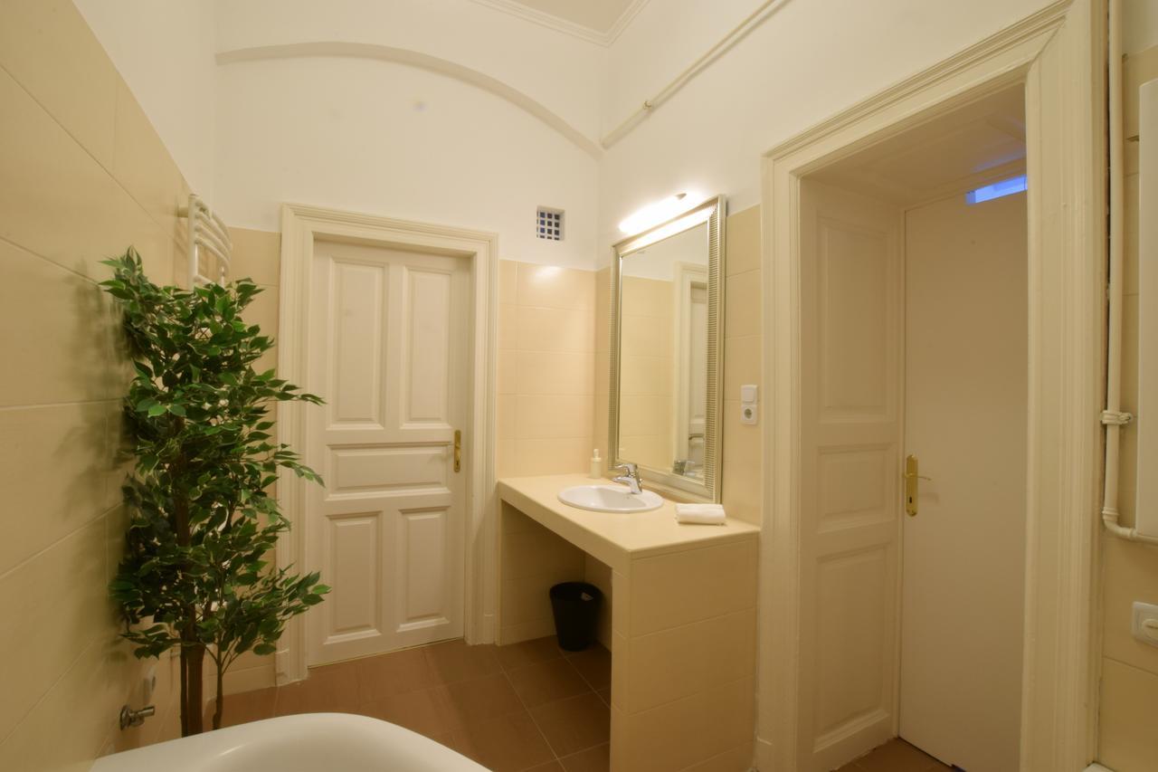 Standard Apartment By Hi5 - Dessewffy 39 Budapeşte Dış mekan fotoğraf